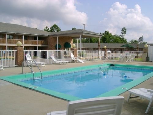 Emerald Sands Inn Milton Exterior photo