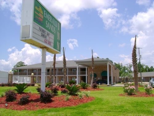 Emerald Sands Inn Milton Exterior photo